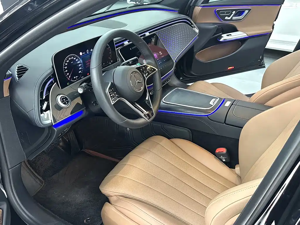 Mercedes-Benz E-Class E 2025 E 300 L Fashion