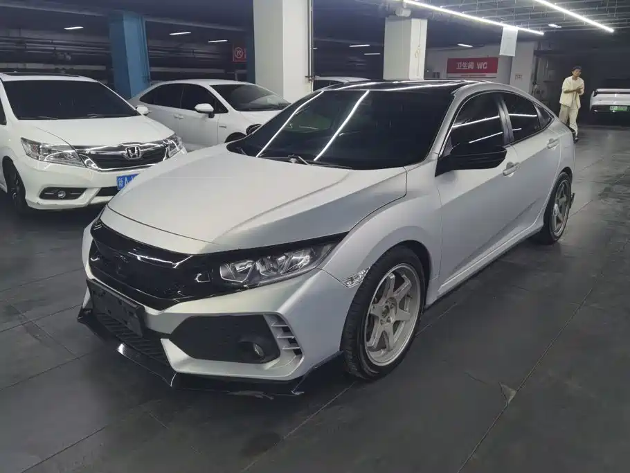 Honda Civic id 4654583 из Китая 16