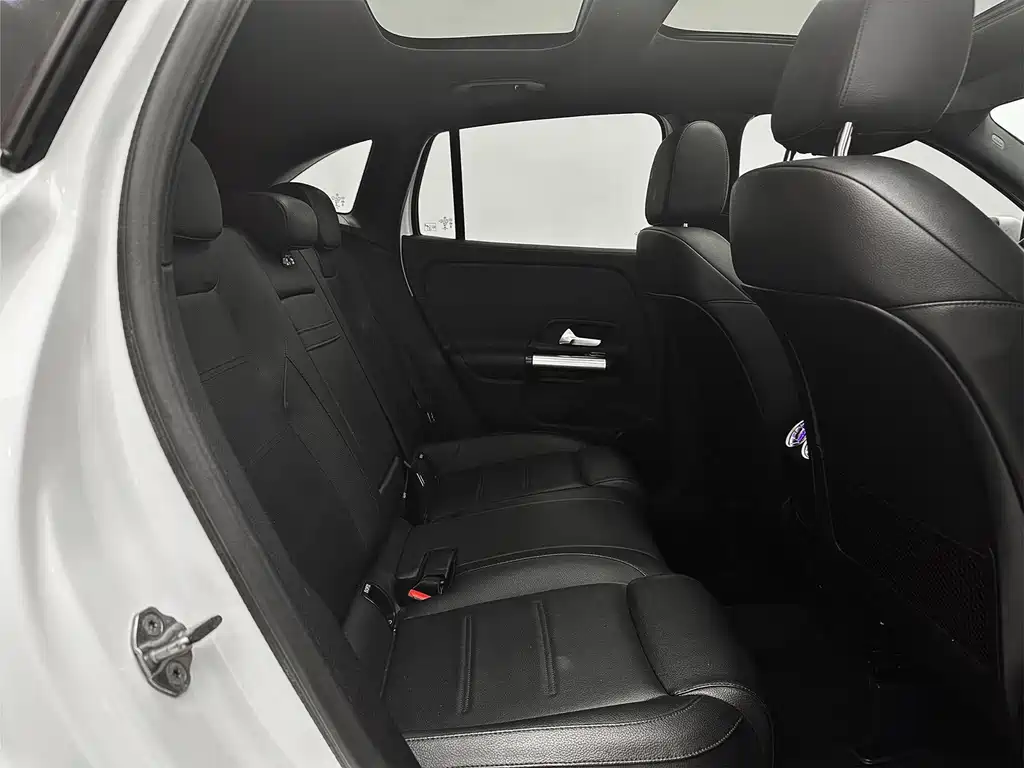 Mercedes-Benz GLA Facelift GLA 180, фото 22
