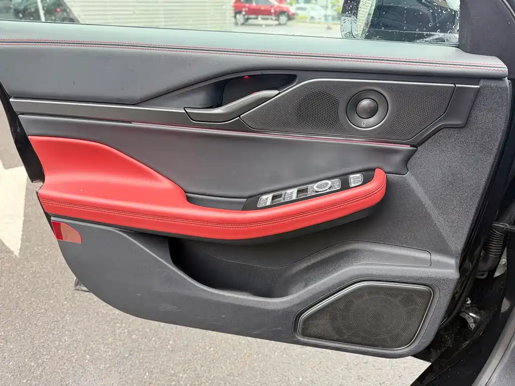 Lincoln Z — миниатюра 12