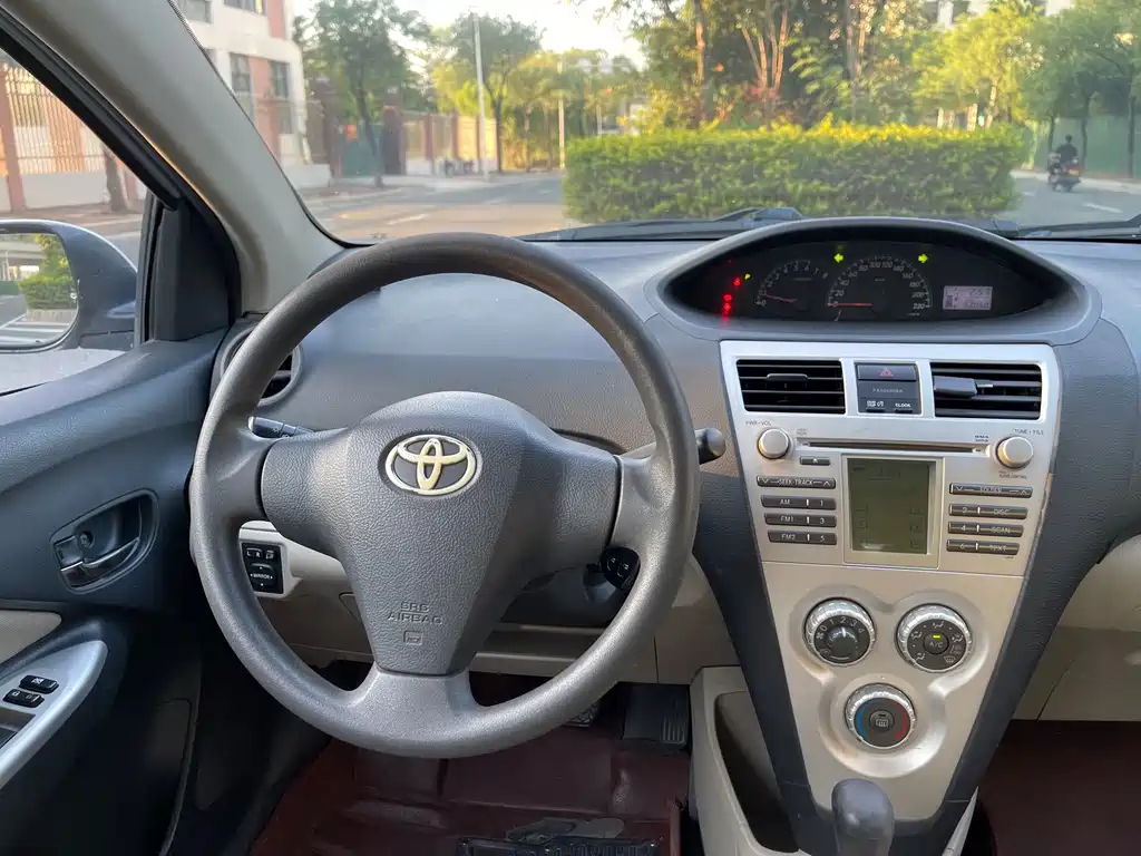 Toyota Vios — миниатюра 10