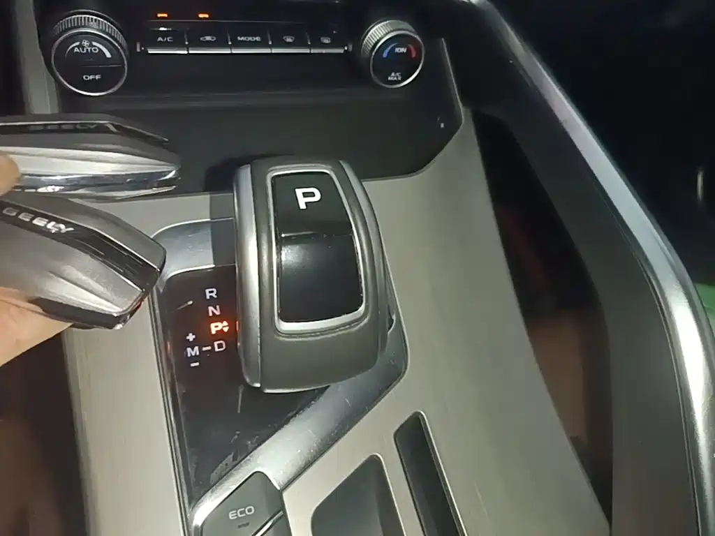 Geely Binyue — миниатюра 14