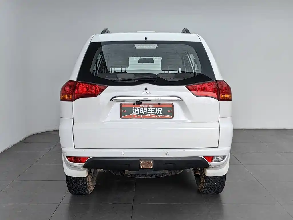 Mitsubishi Pajero Sport — миниатюра 4