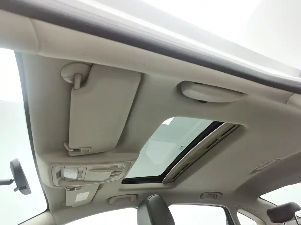 Buick Verano — миниатюра 14