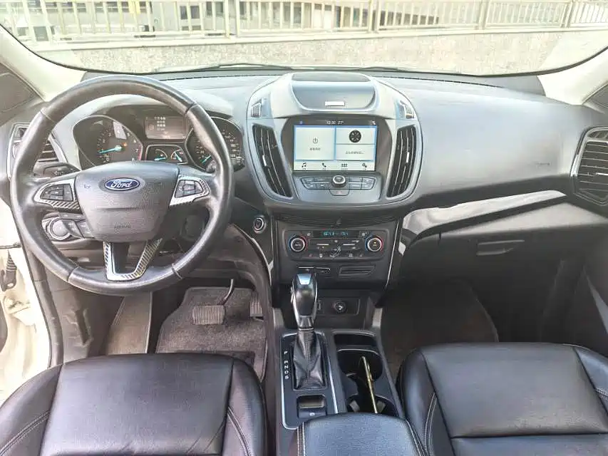 Ford Kuga — миниатюра 6