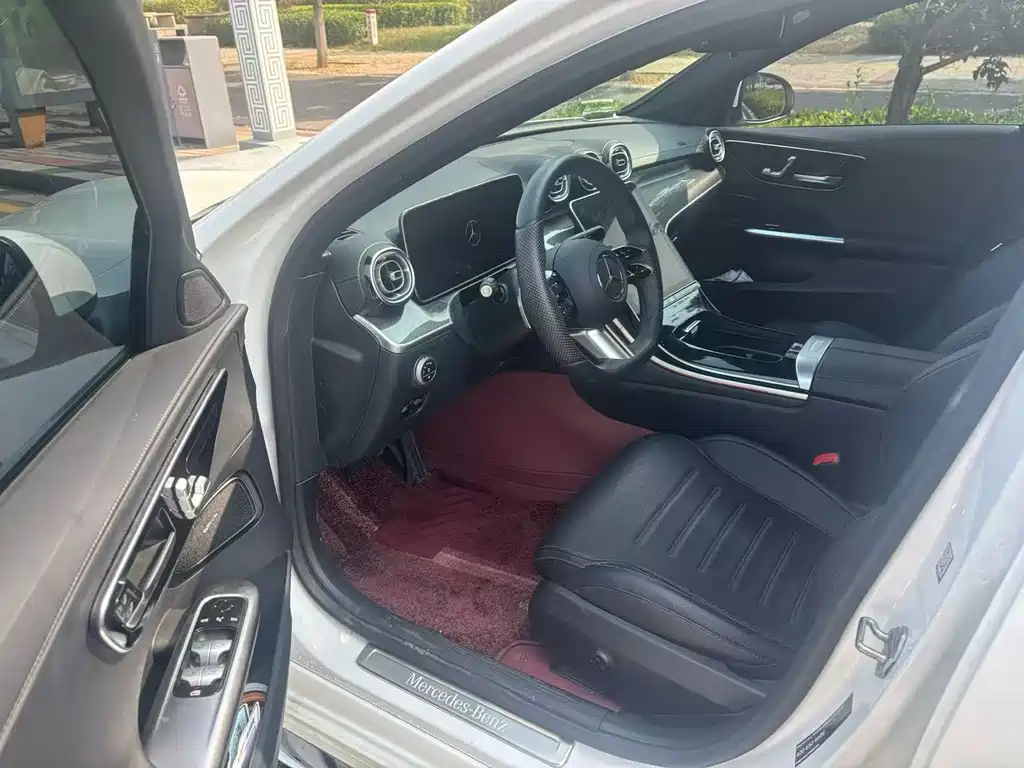 Mercedes-Benz C-Class — миниатюра 5
