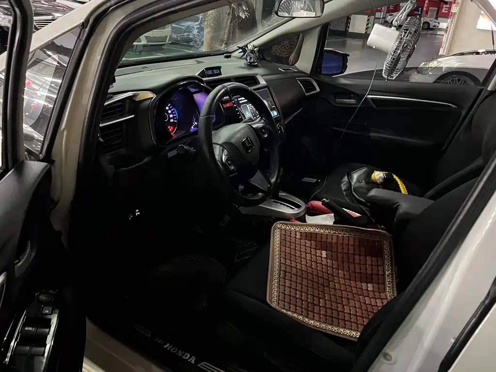 Honda Fit — миниатюра 4