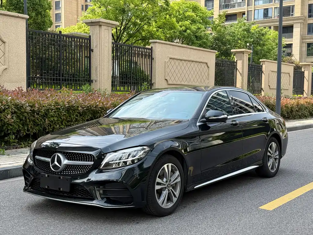 Mercedes-Benz C-Class 2020