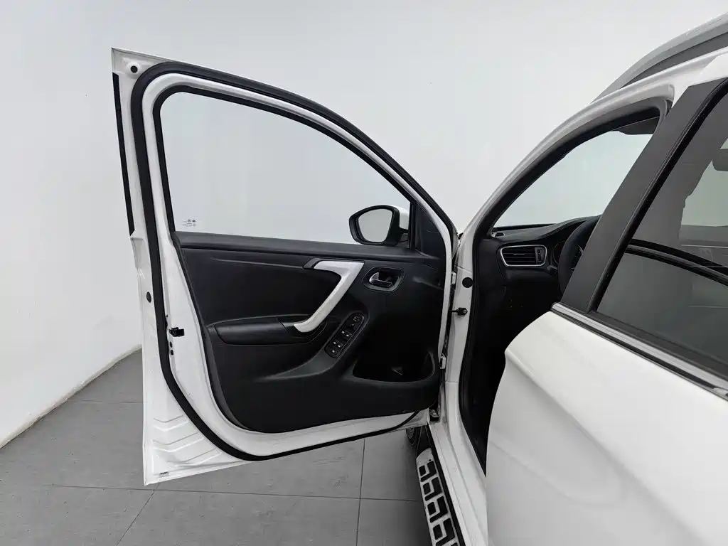Citroen C3-XR — миниатюра 8