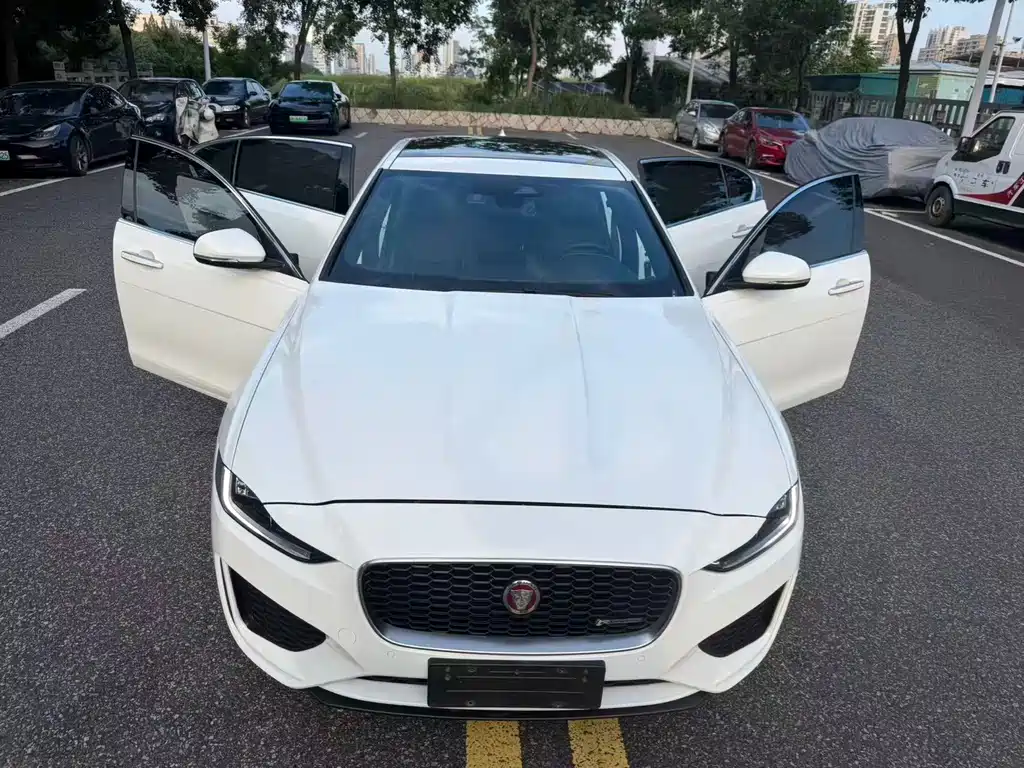 Jaguar XEL — миниатюра 18