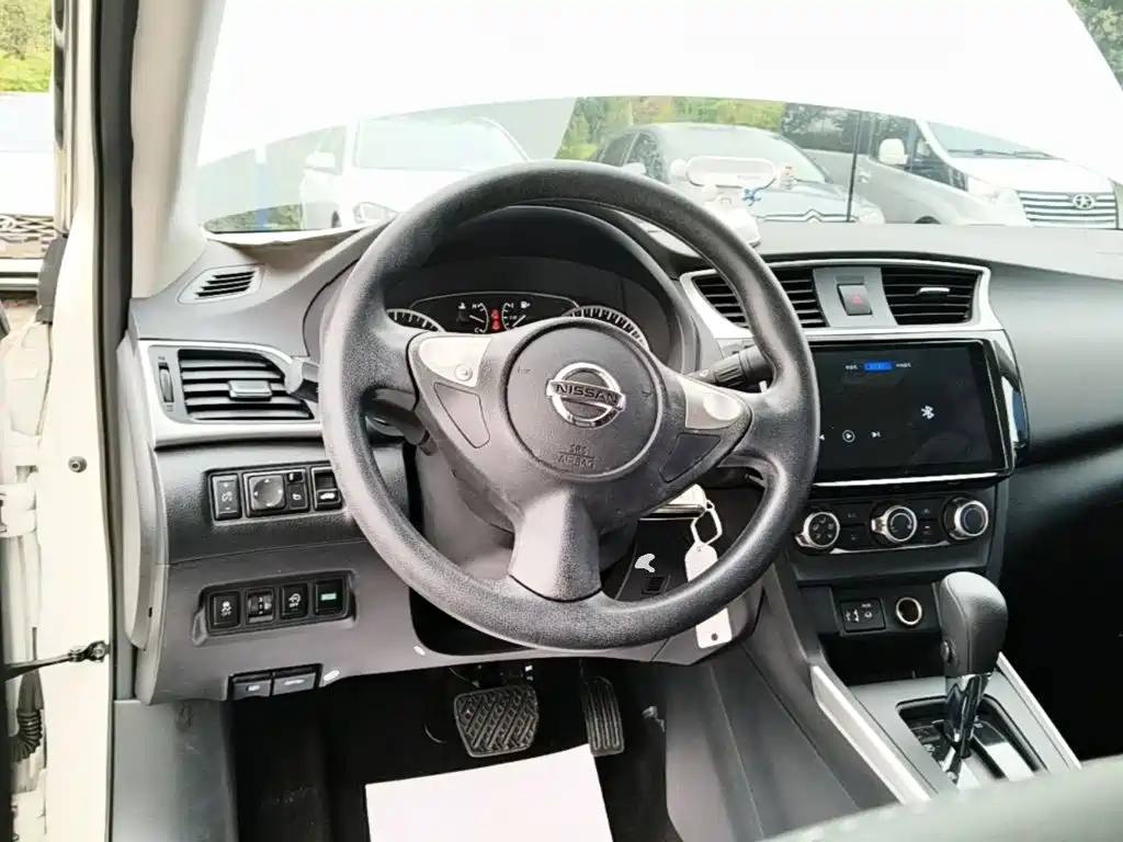 Nissan Sylphy — миниатюра 11