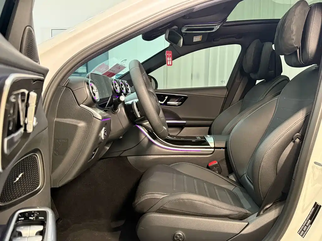 Mercedes-Benz C-Class — миниатюра 18