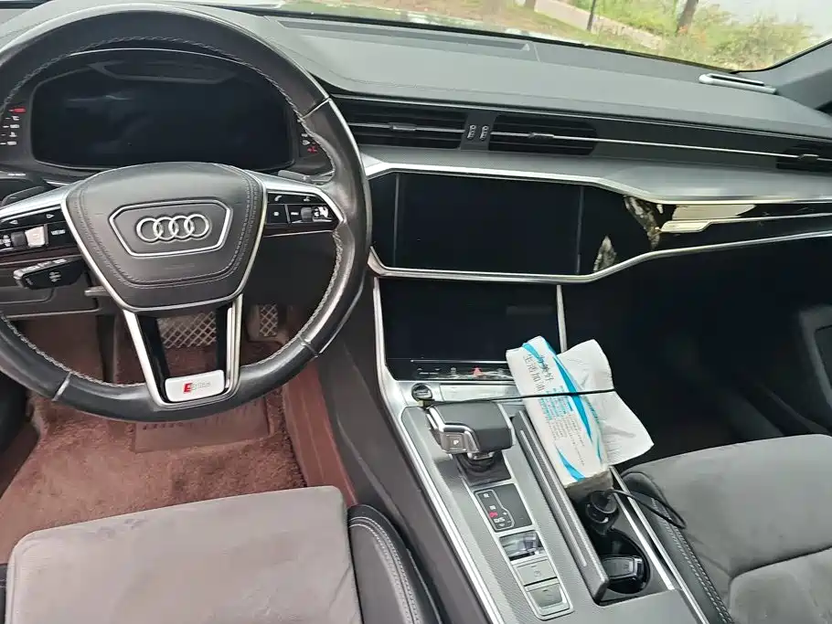 Audi A6L — миниатюра 12