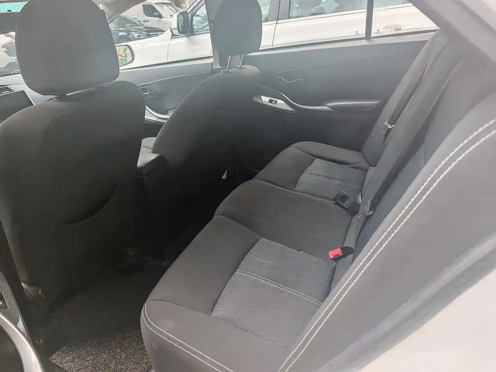 Zotye Zotye Z300 — миниатюра 4
