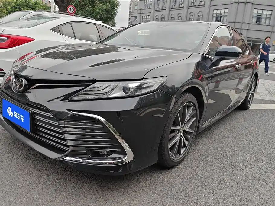 Toyota Camry 2022