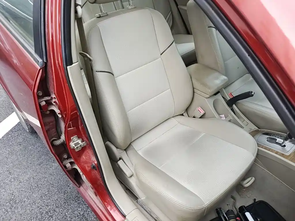 Buick Excelle — миниатюра 25