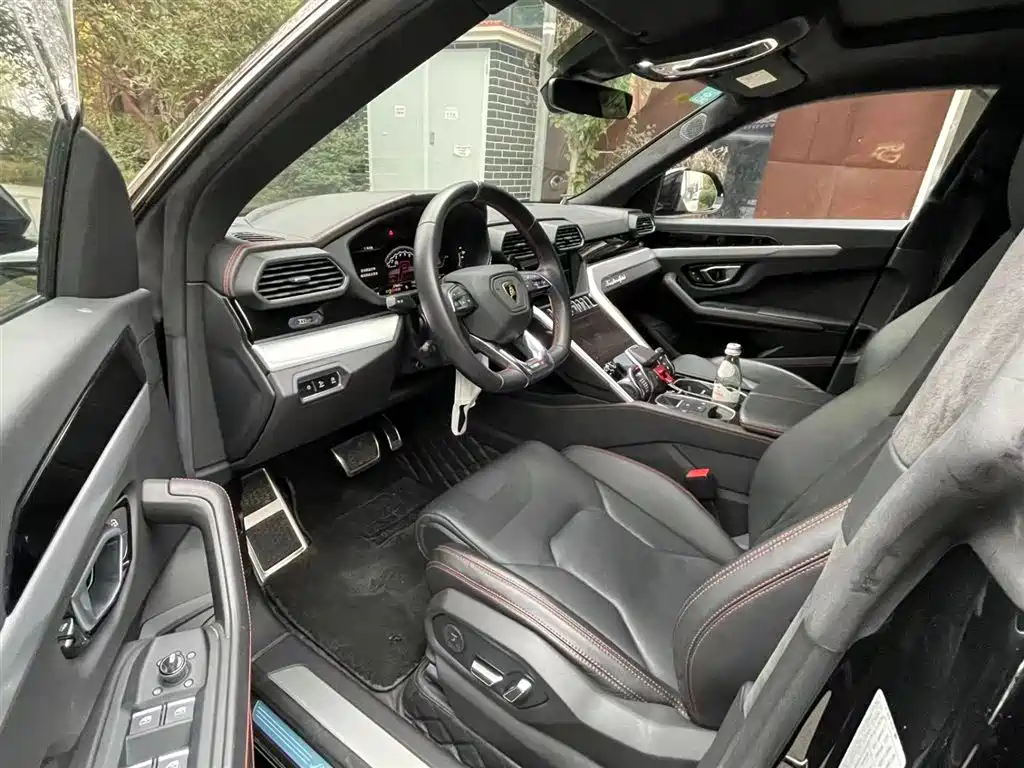 Lamborghini Urus 2018 4.0T V8