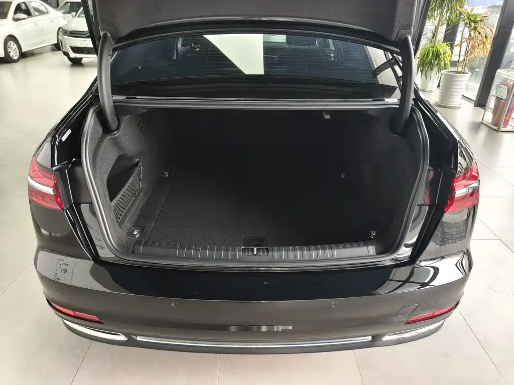 Audi A6L — миниатюра 15