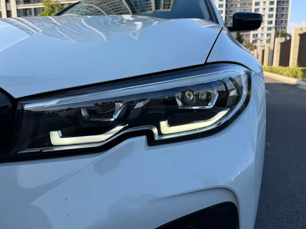 BMW 3 Series — миниатюра 10