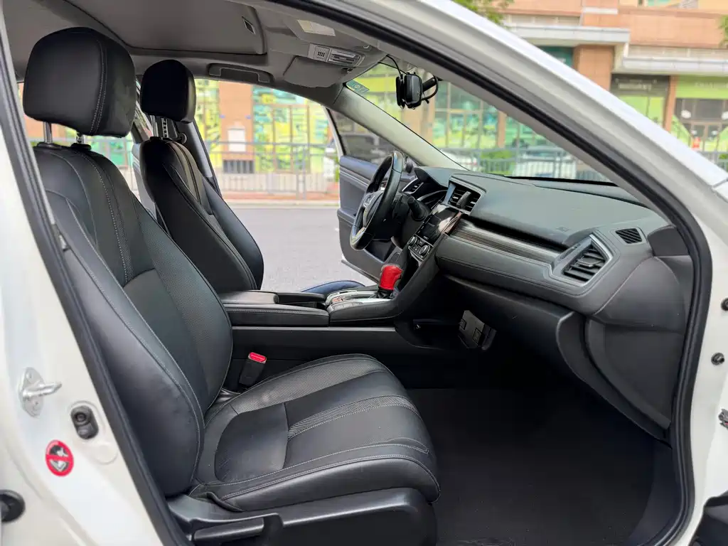 Honda Civic — миниатюра 9