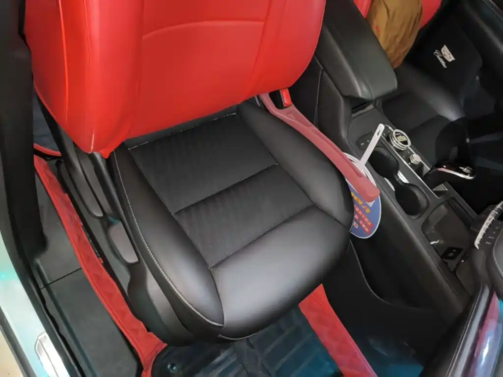 Cadillac XT4 — миниатюра 23