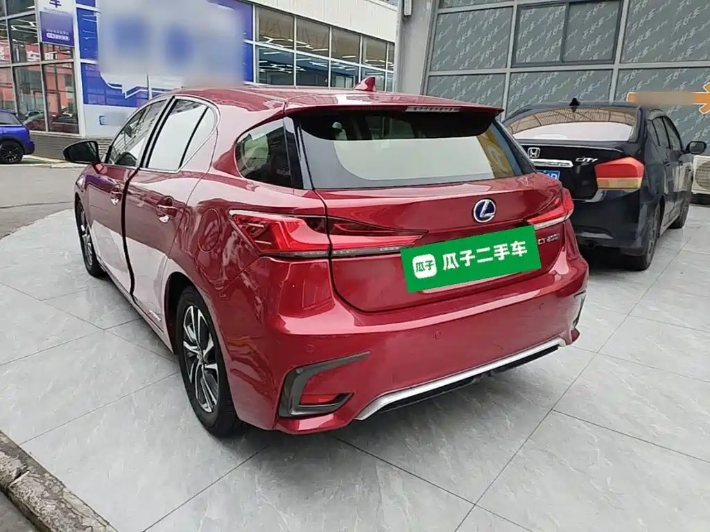 Lexus CT — миниатюра 5