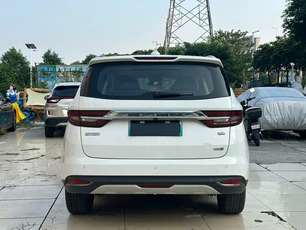 Geely Jia Ji New Energy — миниатюра 8