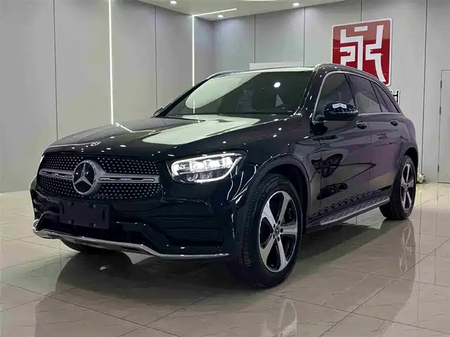 MERCEDES-BENZ GLC