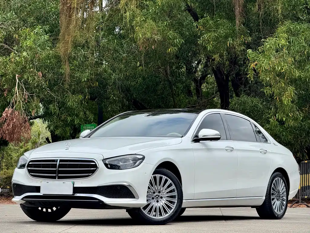 Mercedes-Benz E-Class 2023