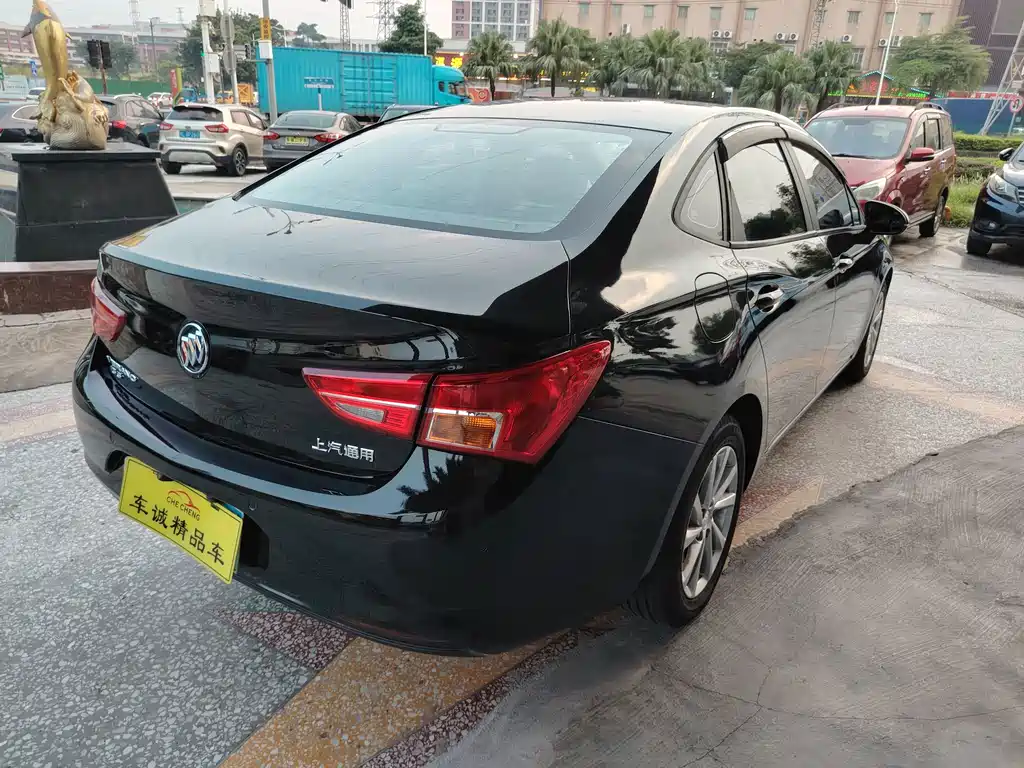 Buick Verano — миниатюра 4