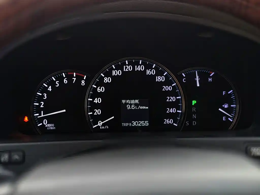 Toyota Crown — миниатюра 22