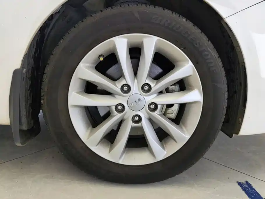 Kia K3 — миниатюра 6