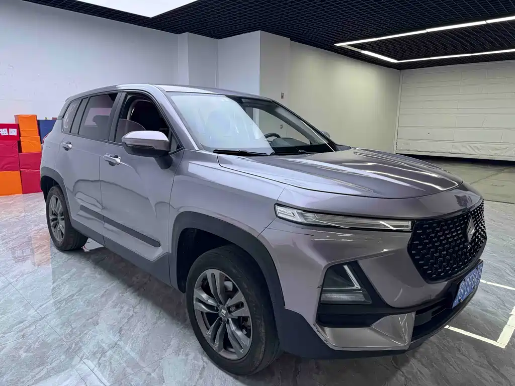 Baojun RS-5 2019 1.5T MT VI