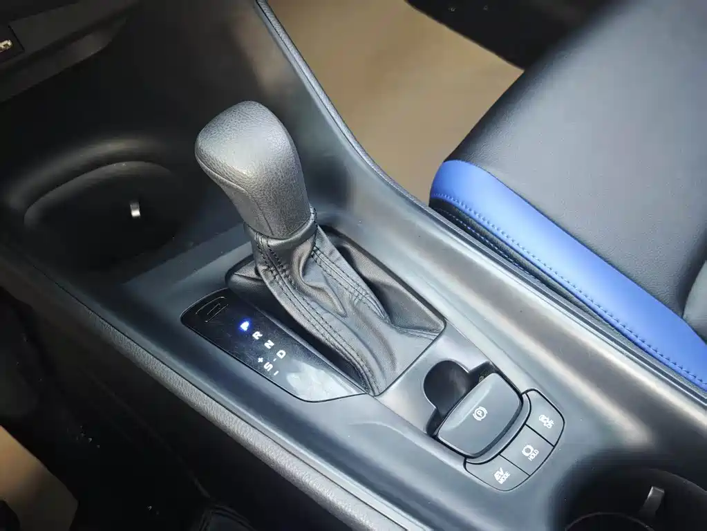 Toyota IZOA — миниатюра 14