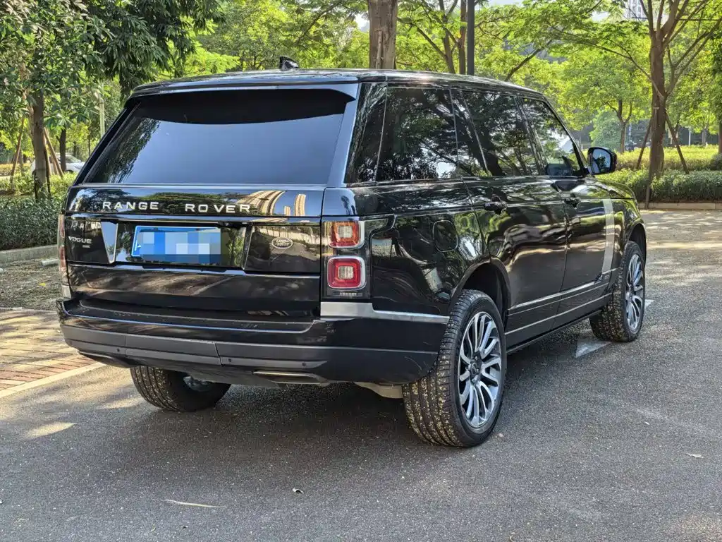 Land Rover Range Rover — миниатюра 6