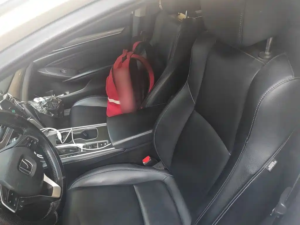 Honda Accord — миниатюра 11