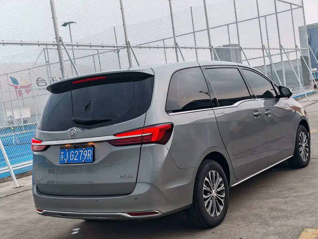 Buick GL8 — миниатюра 4