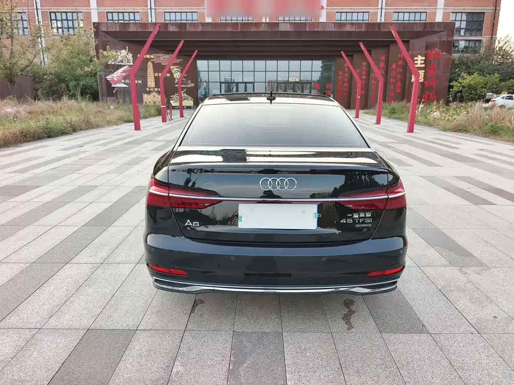 Audi A6L — миниатюра 6