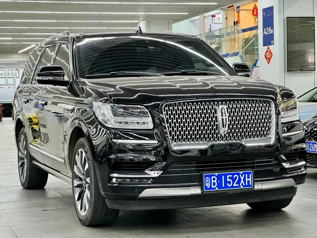 Lincoln Navigator 3.5T Premium Shine Edition China VI, фото 3