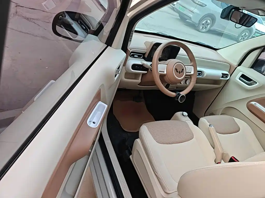 Wuling MINIEV — миниатюра 16