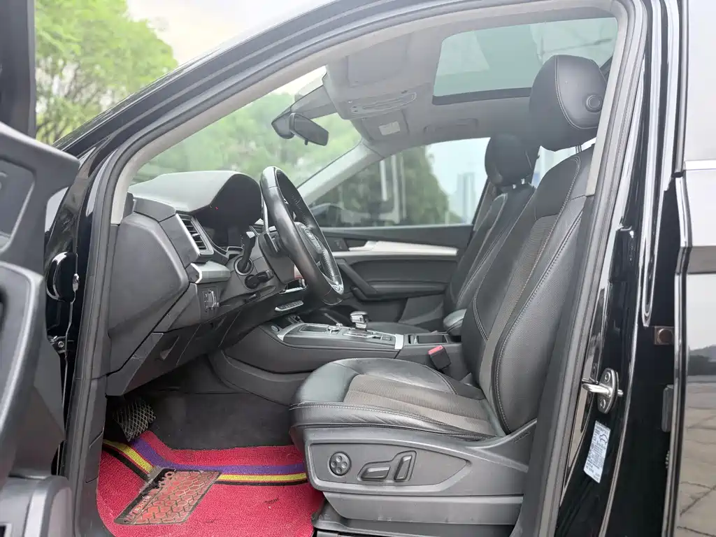 Audi Q5L 2018 40 TFSI Fashion V