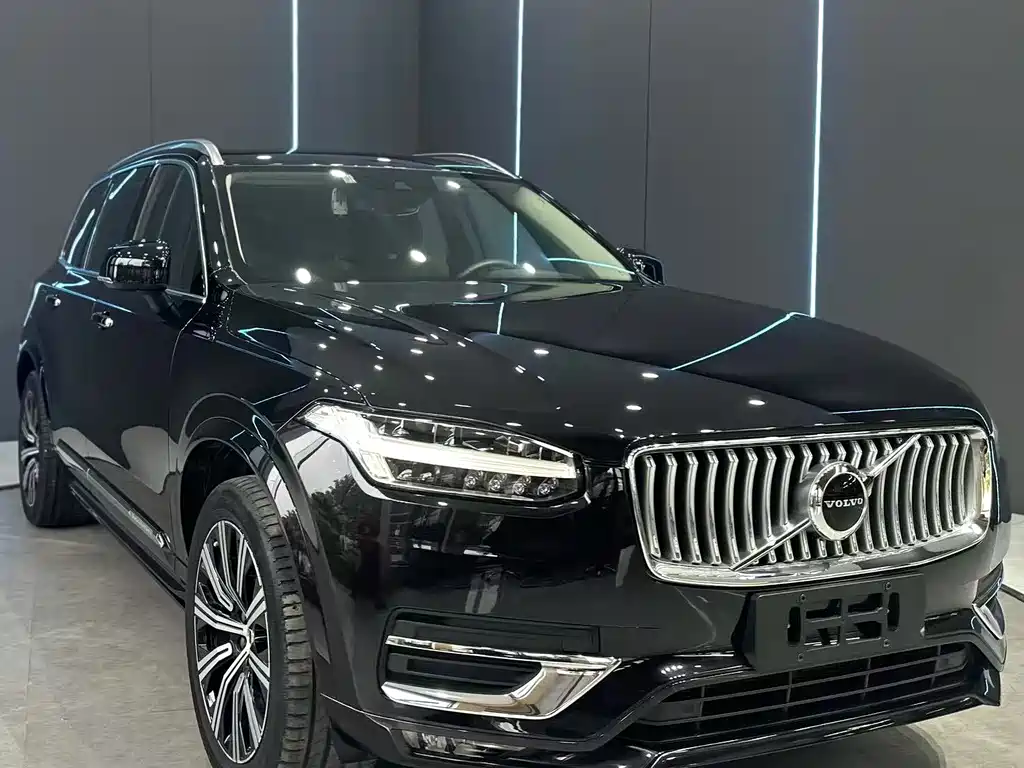 Volvo XC90 2020 T5 Luxury 7 мест