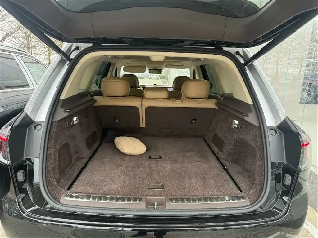 AITO ASK THE WORLD M9