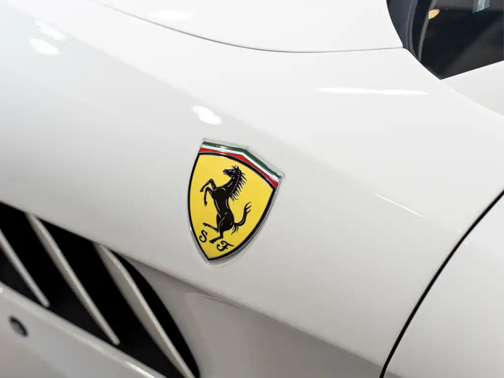 Ferrari GTC4Lusso — миниатюра 6