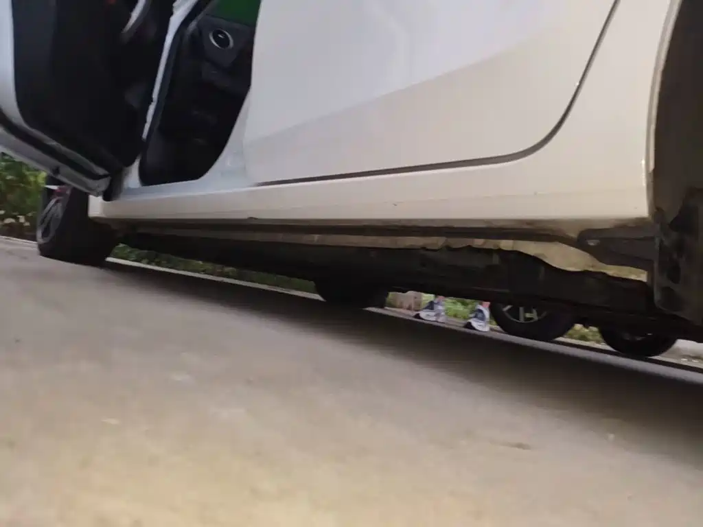 Toyota Corolla Hybrid — миниатюра 22