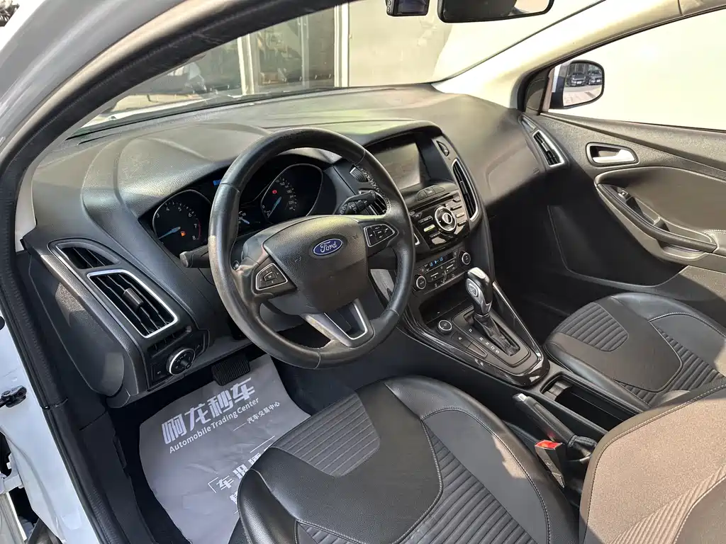 Ford Focus 2018 EcoBoost 125 AT