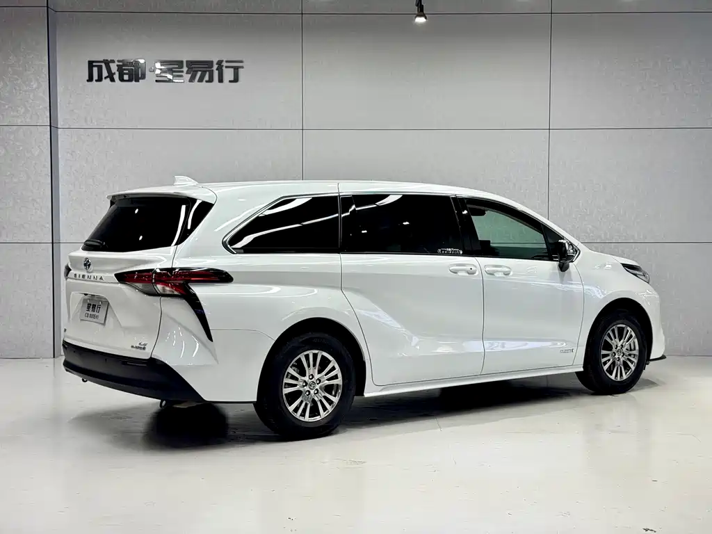 Toyota Sienna 2023 2.5L Comfort