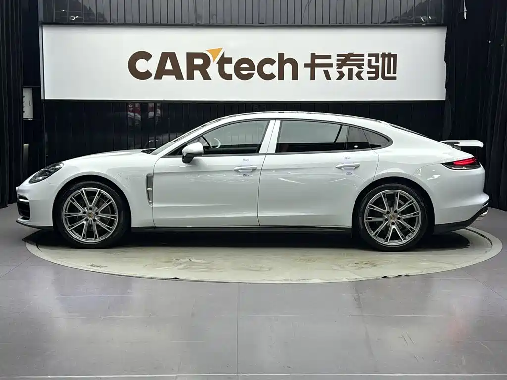 Porsche Panamera — миниатюра 8