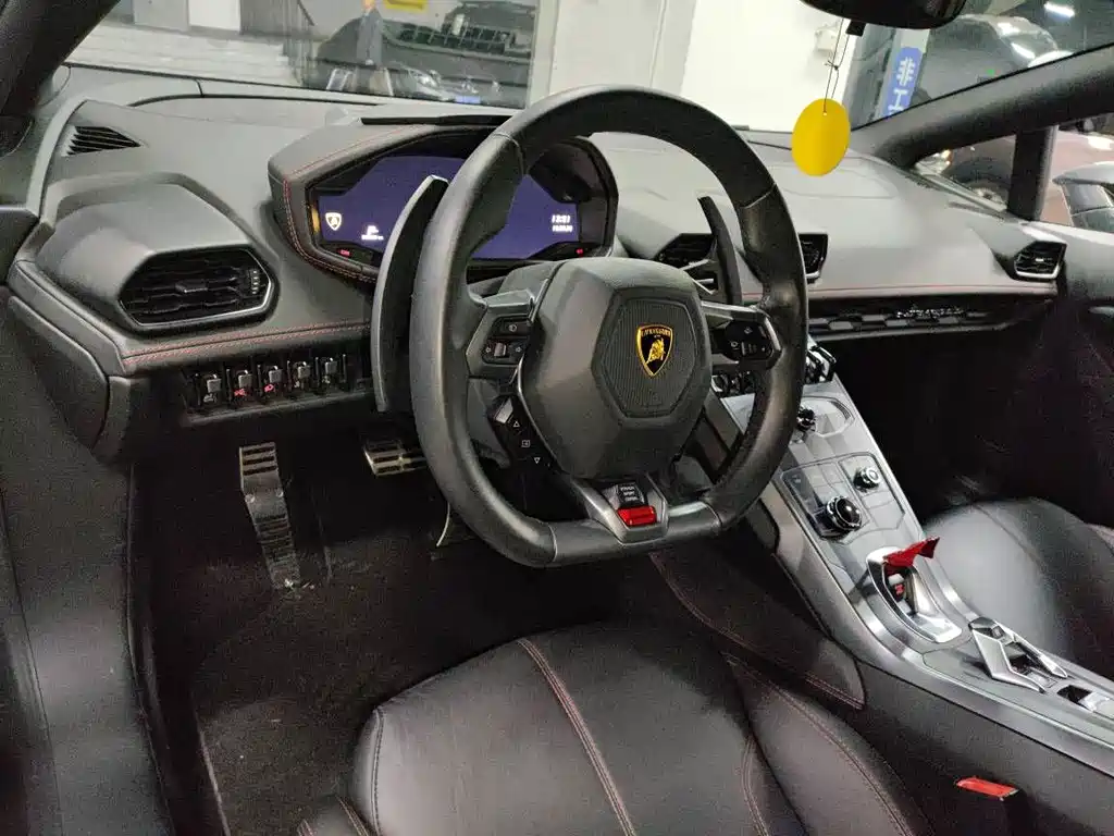Lamborghini Huracán — миниатюра 5