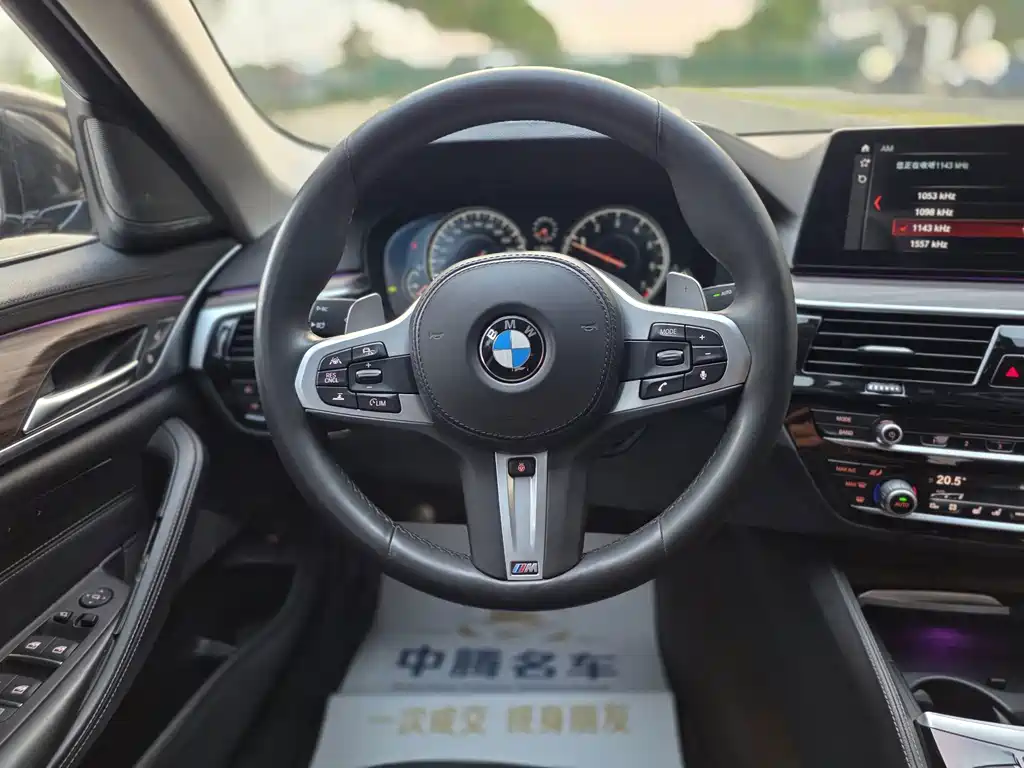 BMW 5 Series — миниатюра 25